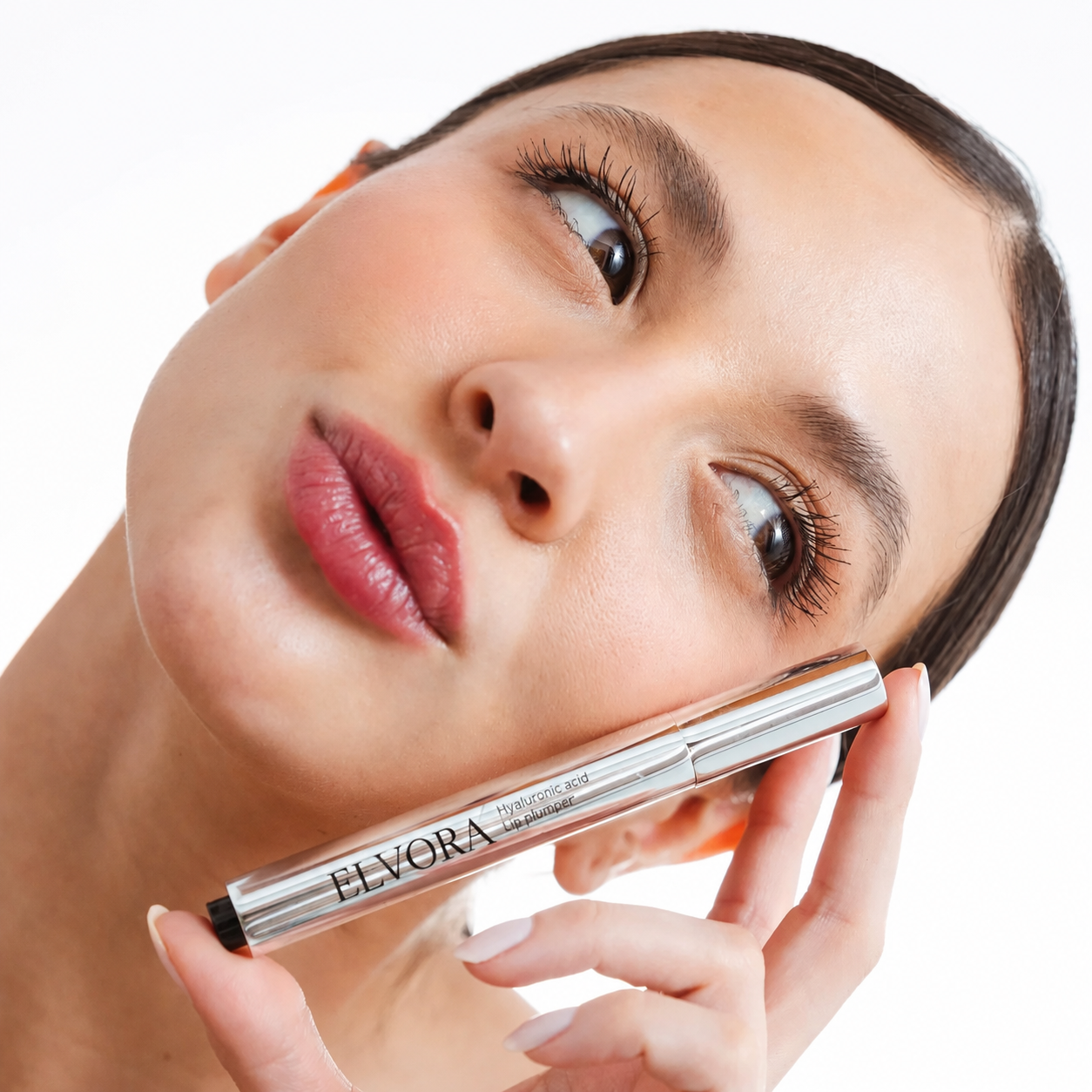 ZDARMA Elvora: Hyaluronic Acid Lip Plumper
